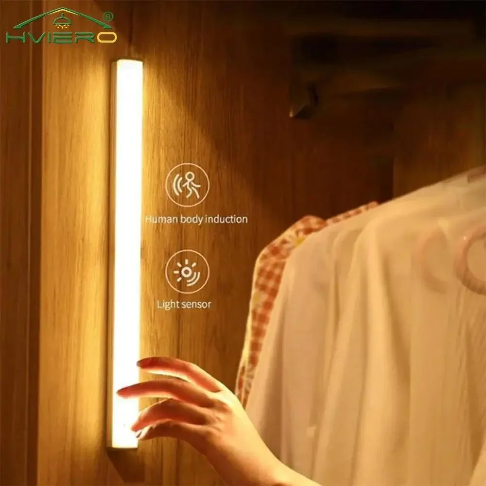 Voltix LumiSense™ Lámpara LED Recargable con Sensor de Movimiento